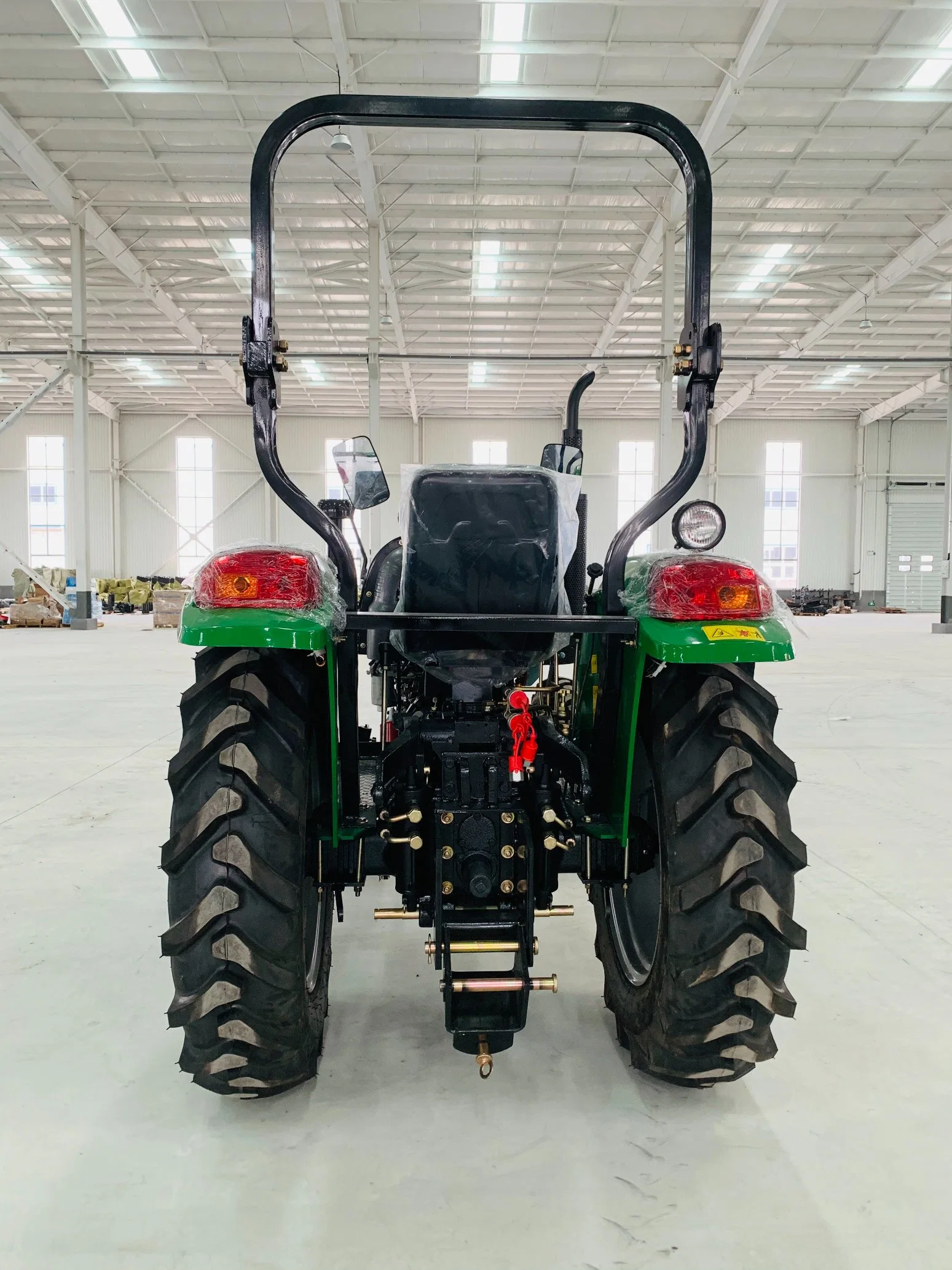 La meilleure qualité Telake Direction Assistée Hydraulique 40HP Tractorfor d'équipement agricole plusieurs oeuvres d'éclairage