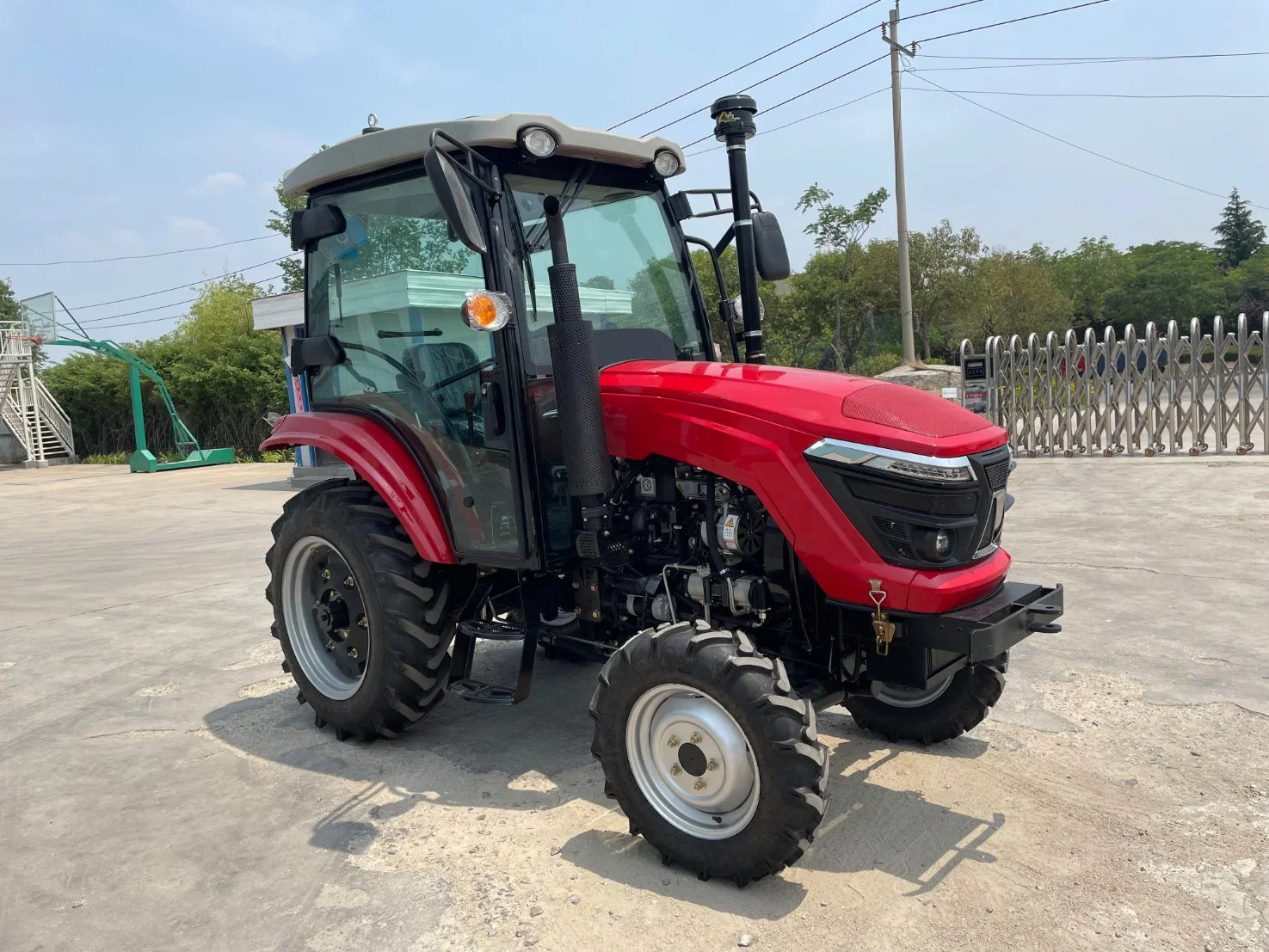 Heißer Verkauf China Landwirtschaft kleine Multifunktions 4WD 30HP 40HP 50HP Minitraktor mit 60HP Rädern