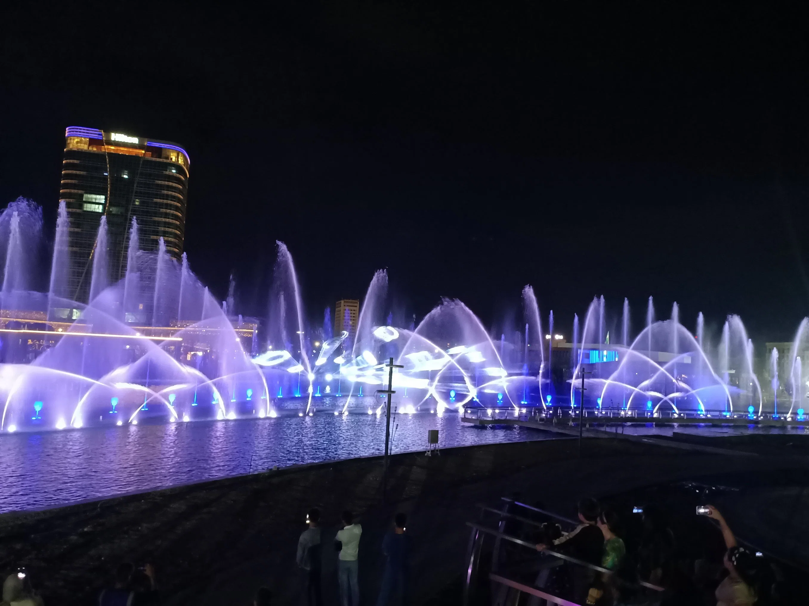 Grande piscine extérieure en acier inoxydable spectacle de danse des fontaines d'eau