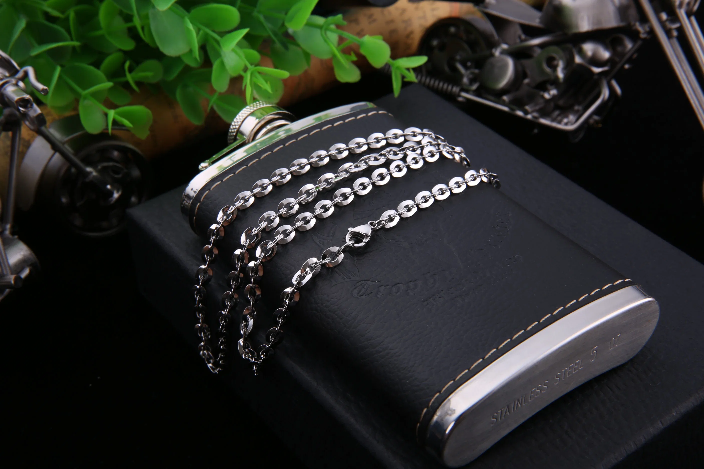 Wholesale/Supplier Stainless Steel Chain Necklace as Individual Costumn Wearing for Women Men