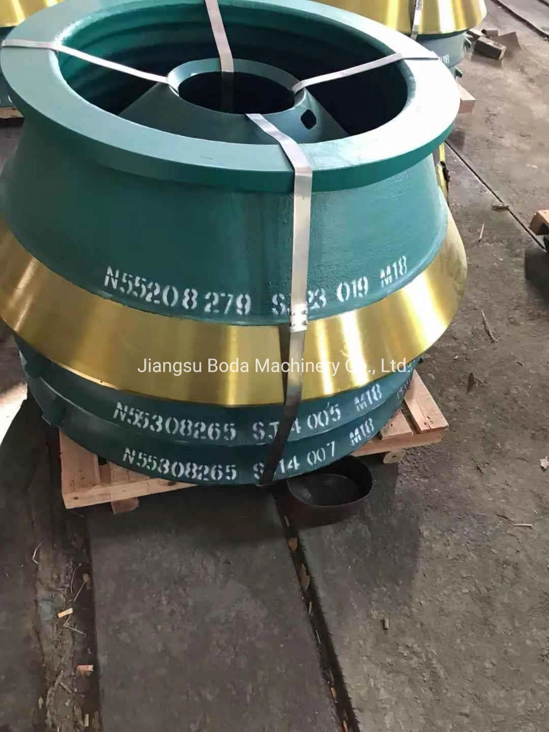 High Manganese Mining Machinery HP300 Mantle Bowl Liner Cone Crusher Verschleißteile Ersatzteile