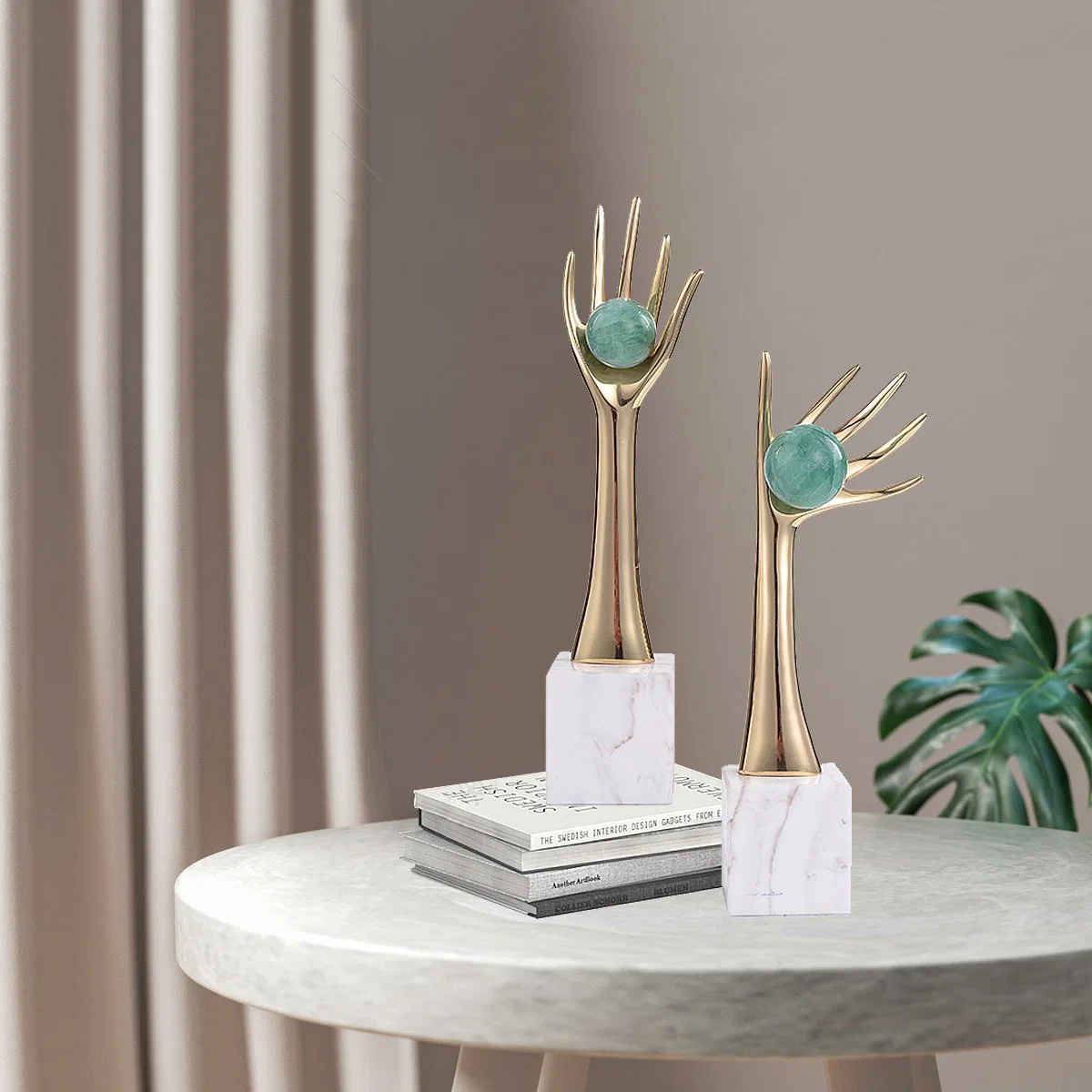 Contemporary Decor Hand Shape Brass Finger Design Home Gift Decoration Office Desk Accessories