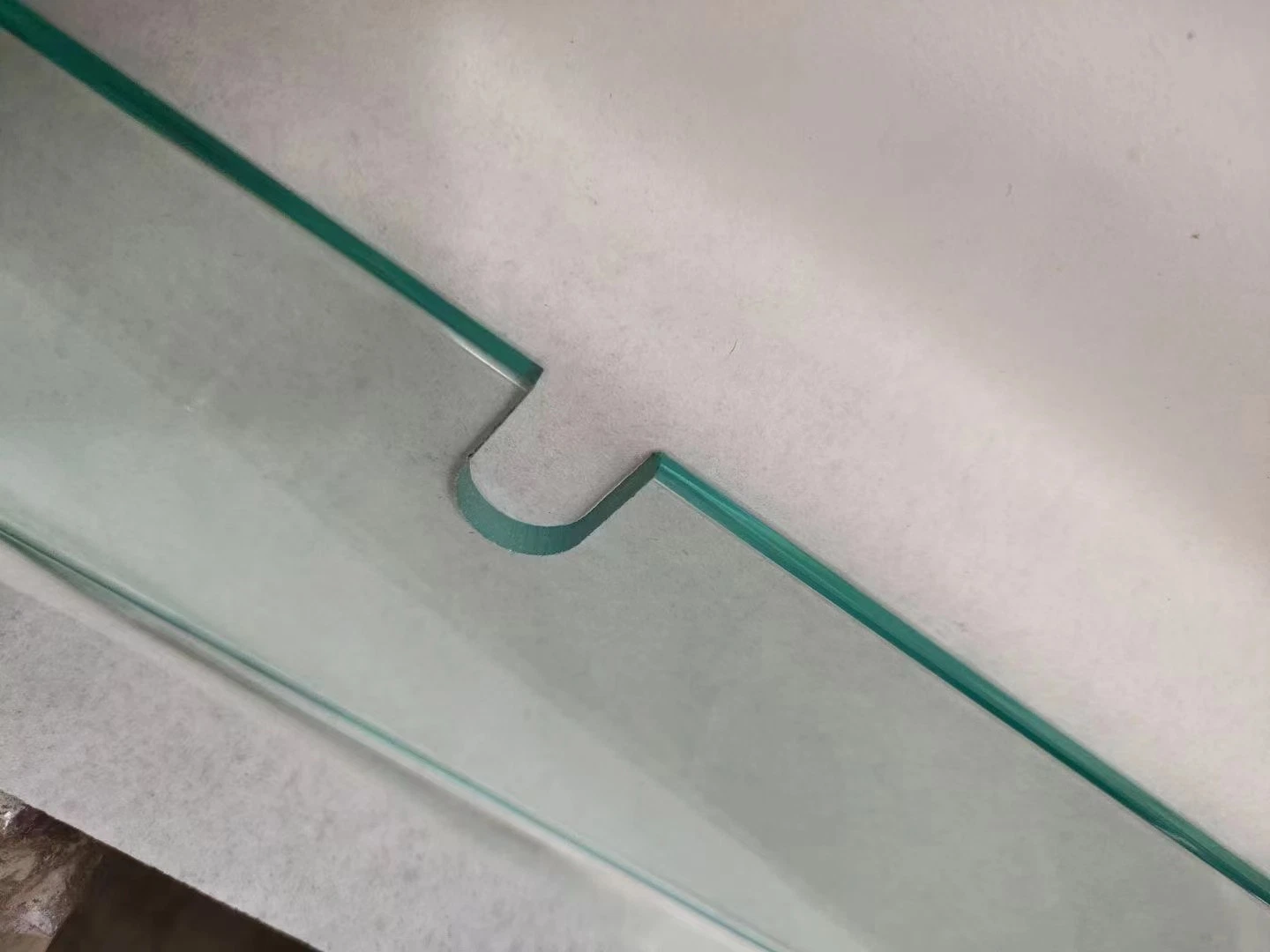 High Quality Safety Low Iron Deep-Processed Clear Tempered Glass/Laminated Glass/Float Building Glass/Window Glass/Decorative Sheet Glass/Safety Glass