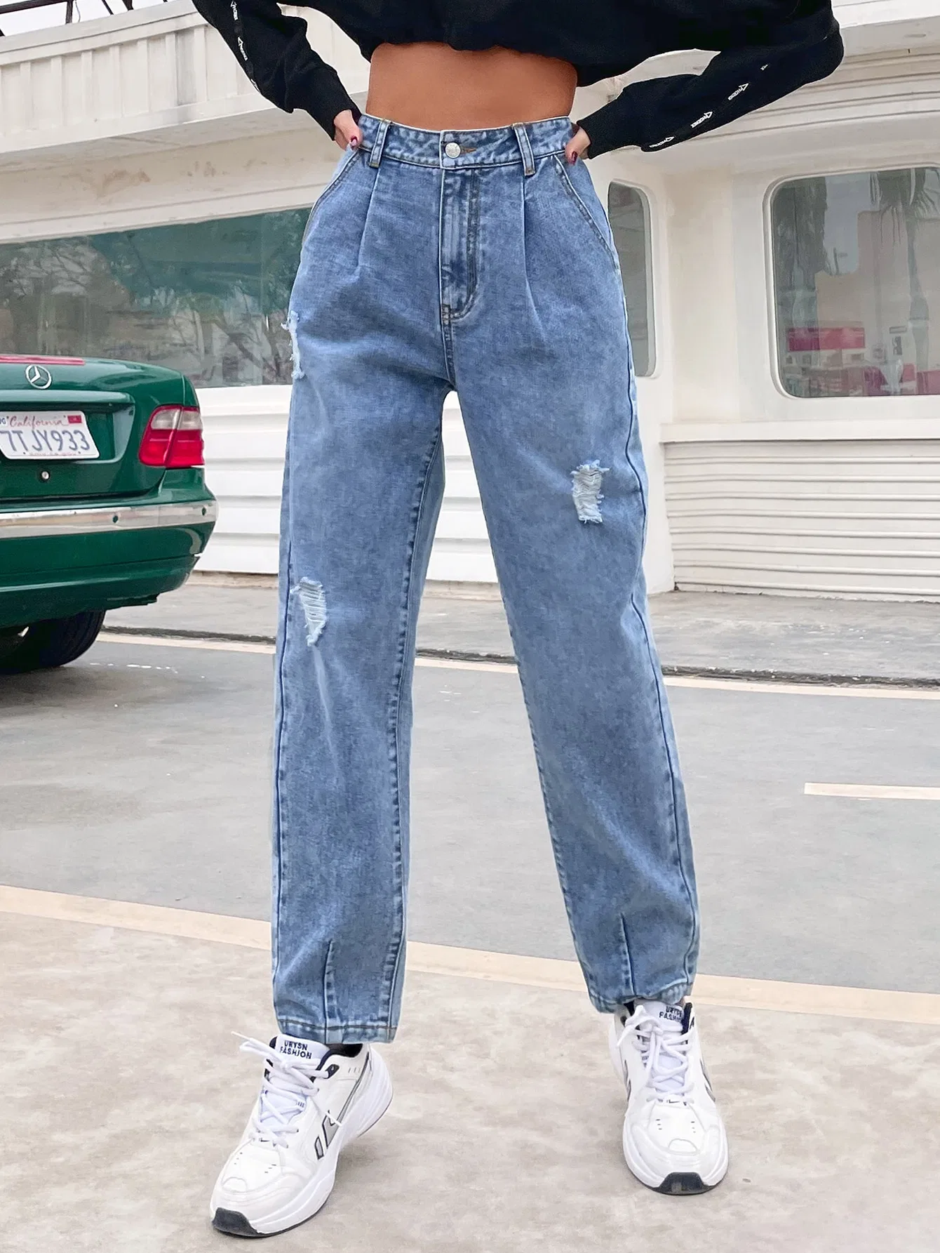 Perna reta Jeans Lady Jeans com setas ao abrigo da cintura na frente High-Waisted com orifícios na nova marca de moda de joelho