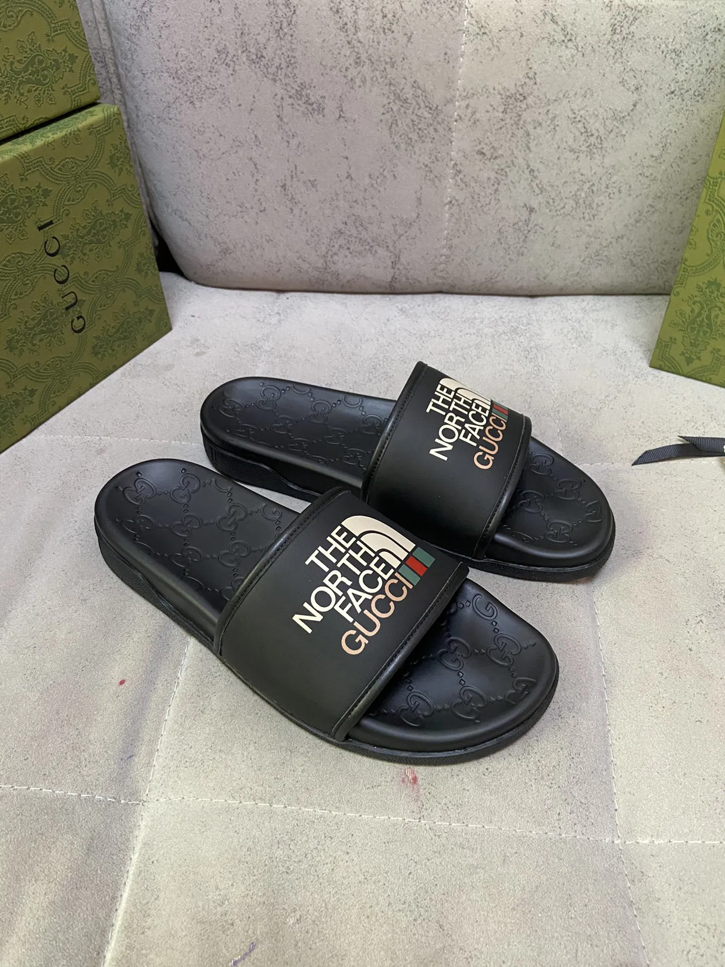 Оптовые продажи Super Soft PU Slides сандалии обувь Летний дизайн Gg Туфли-круговые