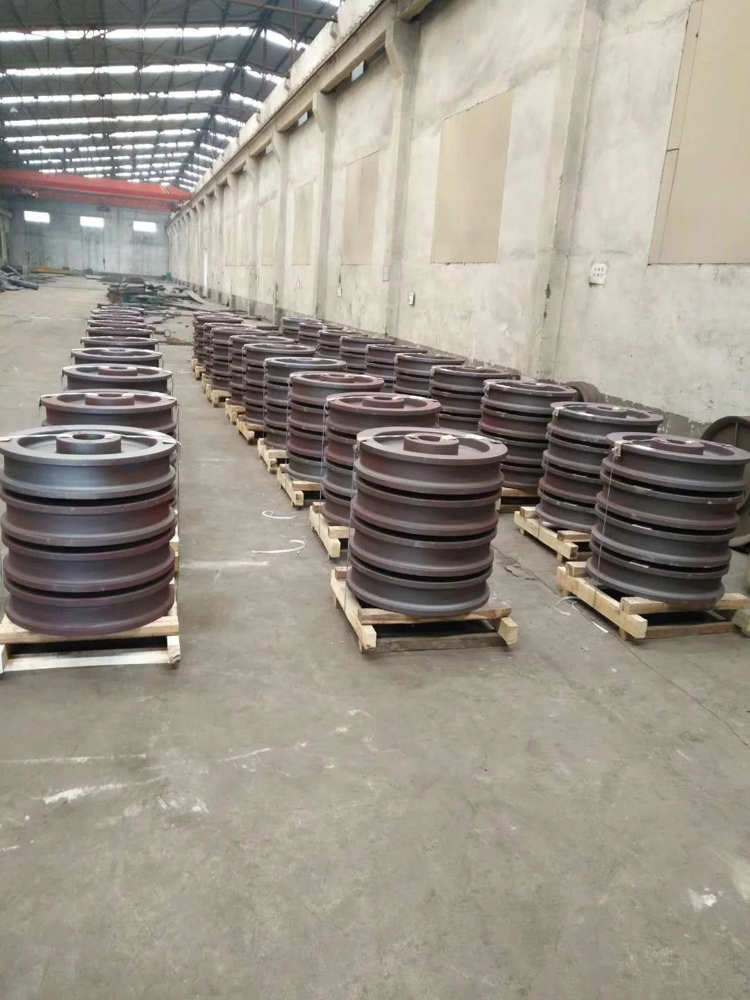 Crane Rail Wheel Industrial Trolley Single Double Overhead Crane Wheel and Gantry Crane Wheel