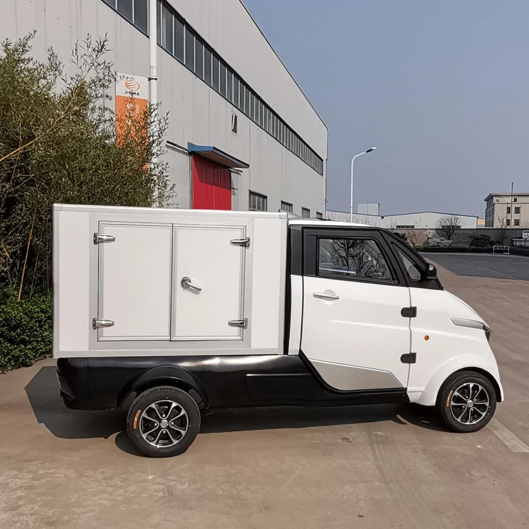 Best Sale Europe Brand New Electric Logistics Cargo Car with EEC L7e