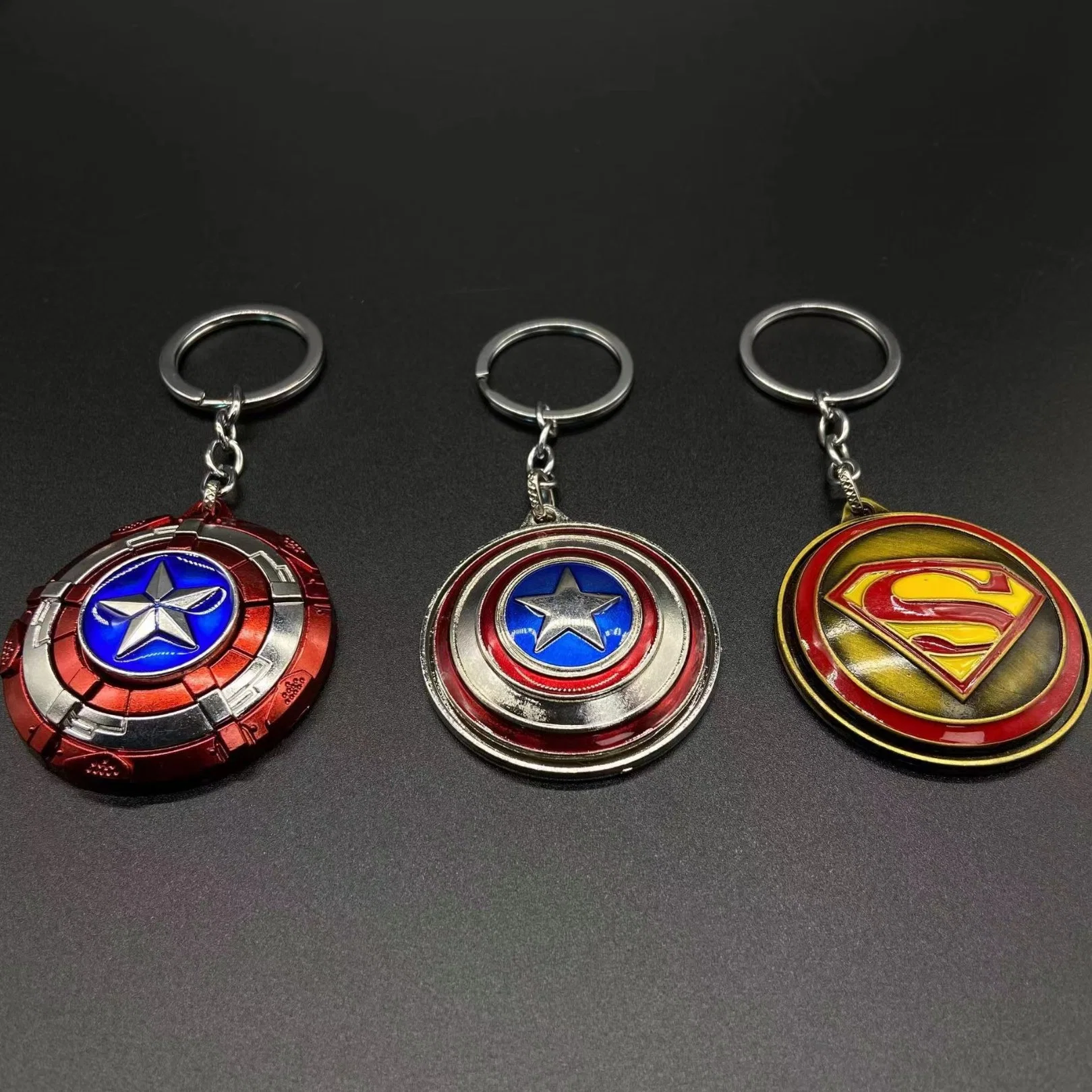 Ruunjoy New Metal Super Hero Captain Shield Keychain Spider Man Keychain Toy Hulk Anime Keyring Key Gift Toy