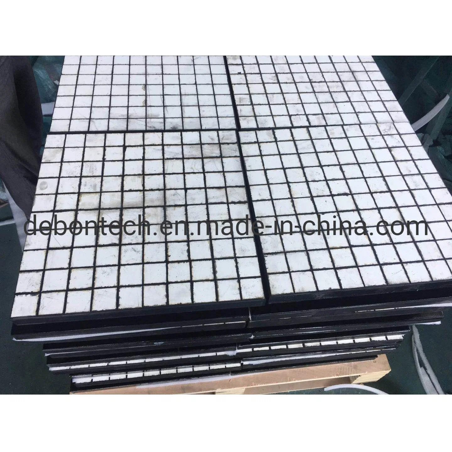 Al2O3 Ceramic Tile in Rubber Chute Wear Liner Manufacturers