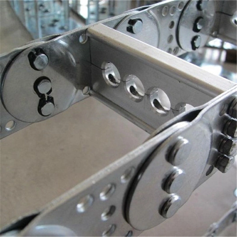 Steel and Aluminum. Closed Drag Chain