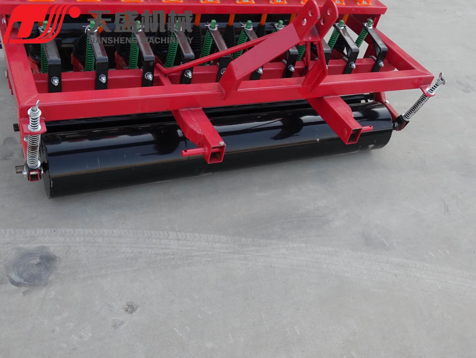 2020 Hot Sale Factory Price Carrots Tomato Tractor Hithced Vegetable Planter Seeder