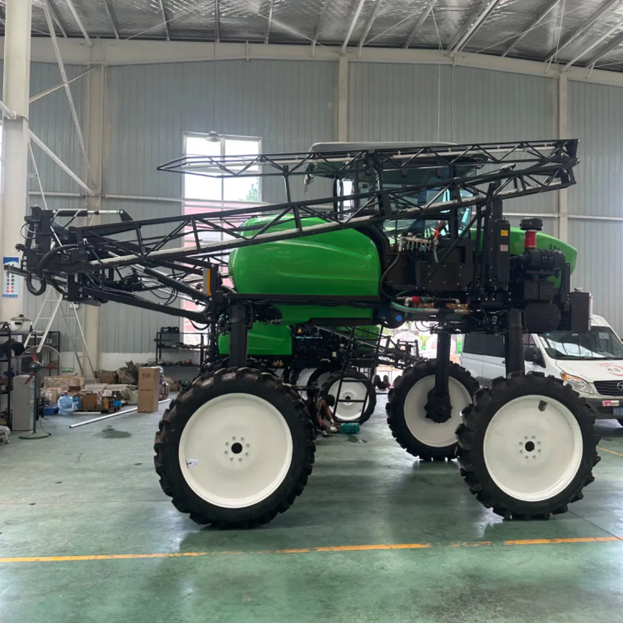 Factory Outlet Farm Machinery Agricultural Machinery 700L Self-Propelled Agricultural Sprayer