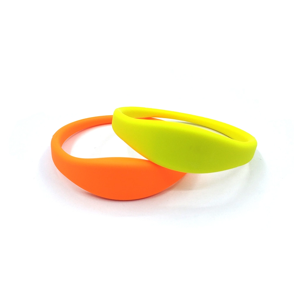 Échantillon gratuit, RFID HF N-Tag213 Bracelet Bracelet en silicone/NFC - Bracelet - Jaune + Orange