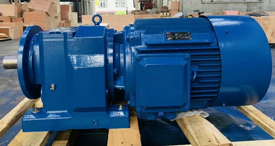 R Series Helical Gear Speed Reducer Transmission Parts with Electric Motors Engine