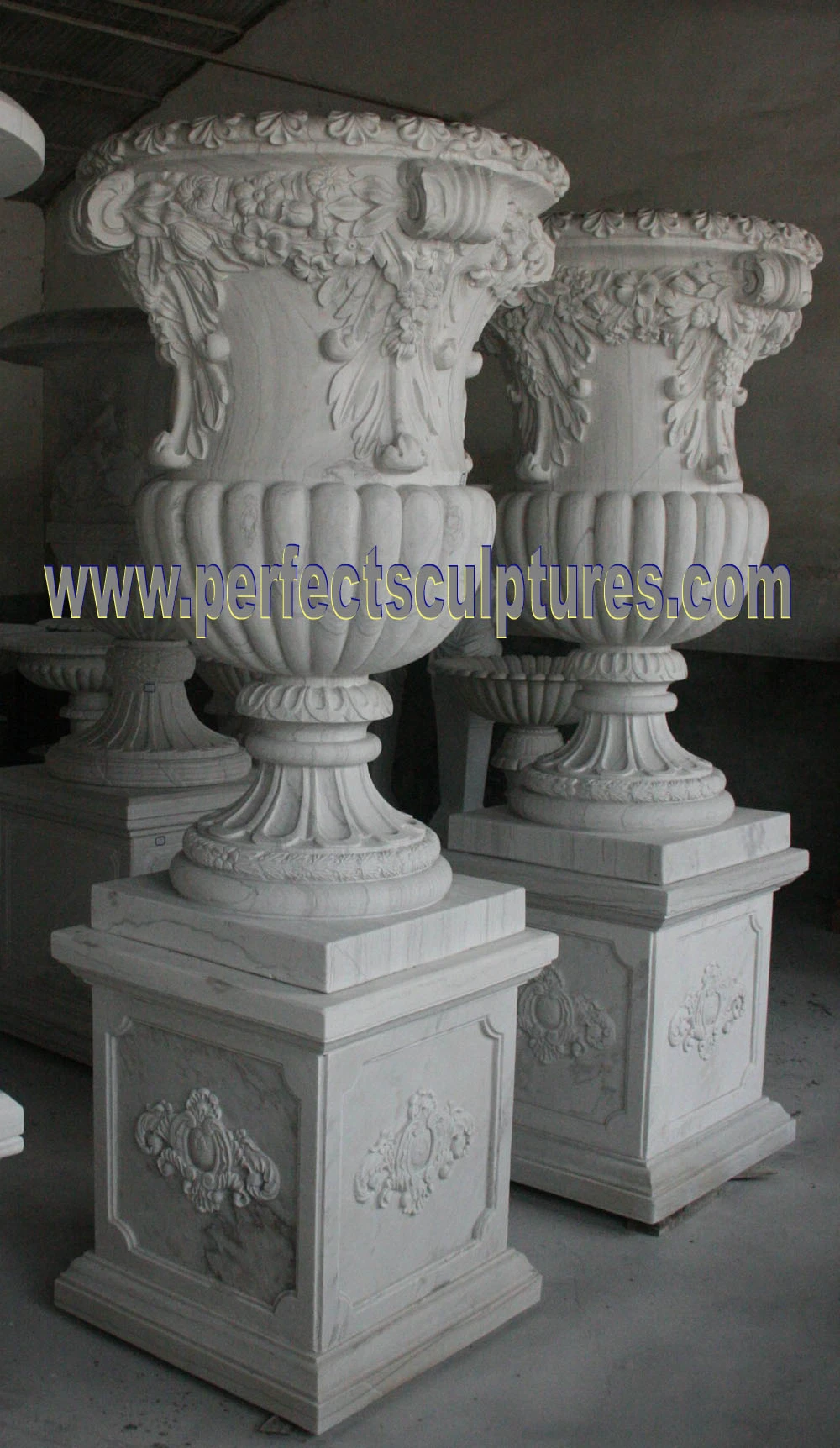 Decorativos personalizados Mármol Piedra antigua urna jardín de flores para la decoración del hogar QFP (187)