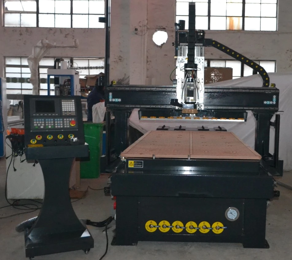 Vacuum Table Woodworking Furniture CNC Engraving Machine with DSP Control/Dust Collector