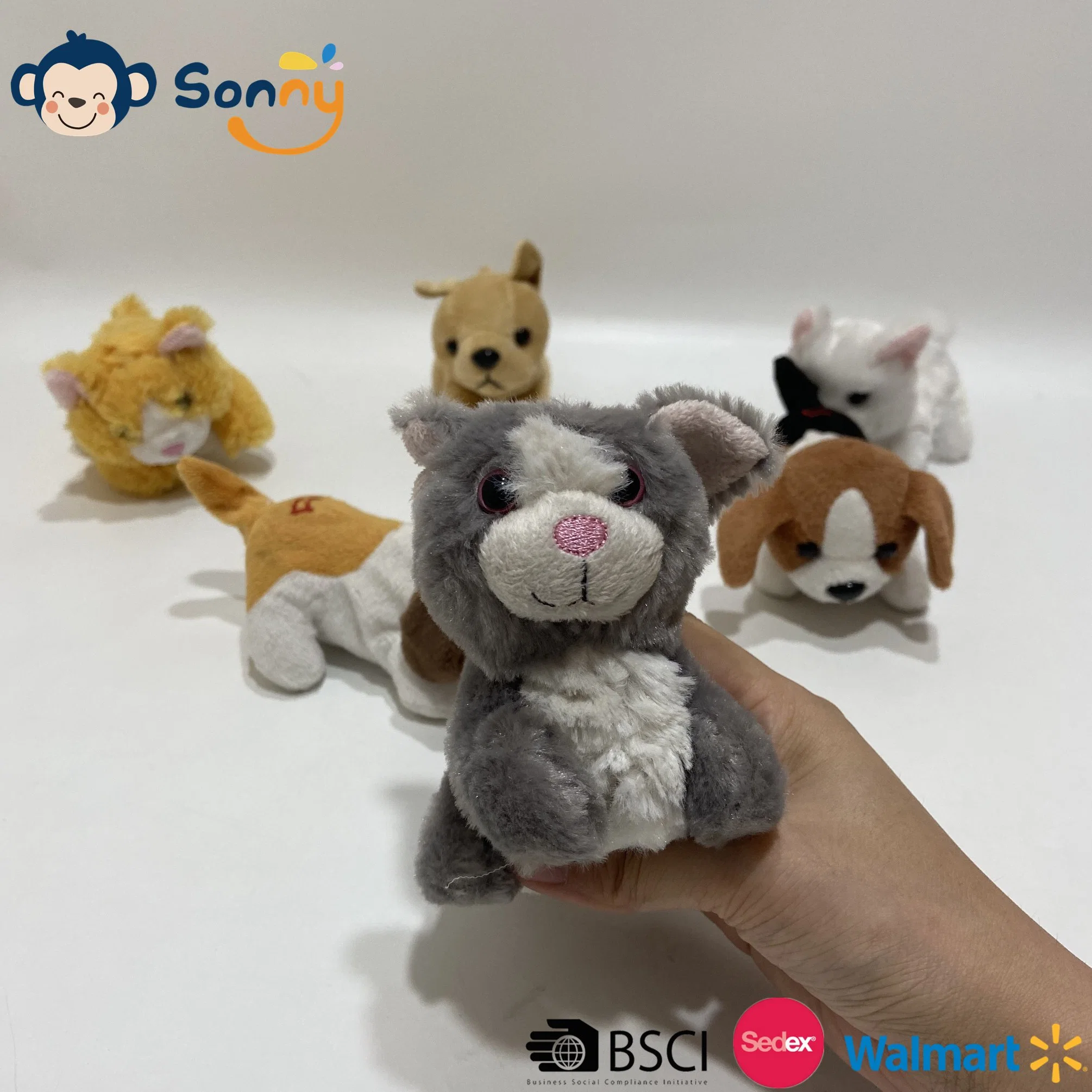 Cantando y agitando poco Plush Dog &amp; Cat.