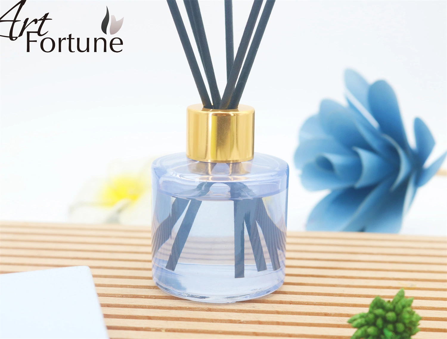 Luxury The Spring and Summer 50ml Oil Diffuser with Rattan Sticks Gift Box for Fresh Air