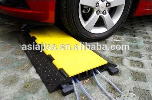 Factory Price 3 Channels Cable Protector Cable Ramp Cable Bridge