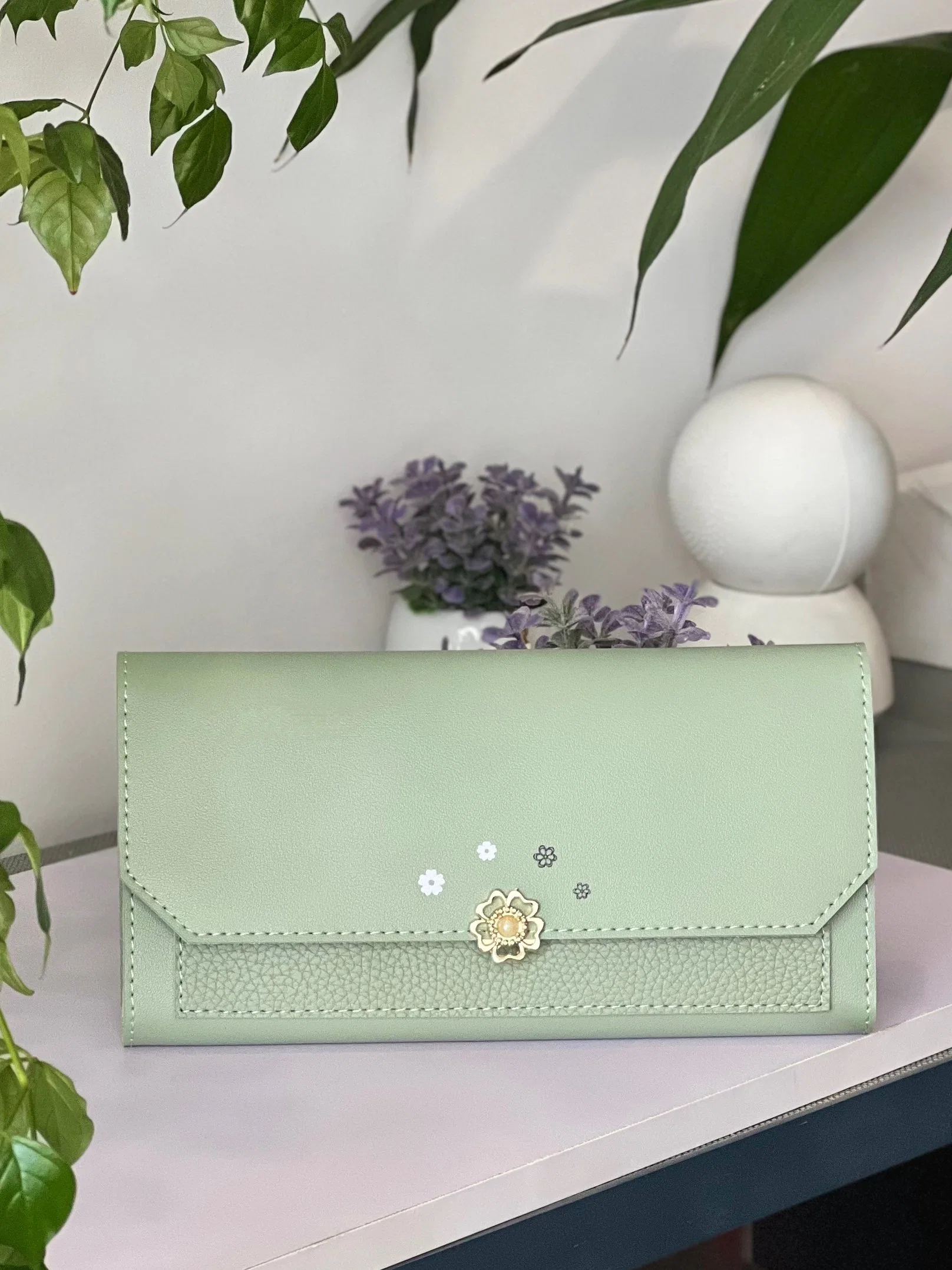 Petite pochette à monnaie fraîche pour femmes quincaillerie à fleurs longues