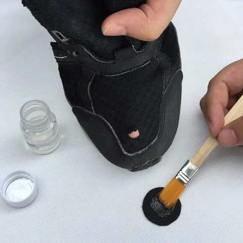 Polyurethane Adhesive for Shoe Making