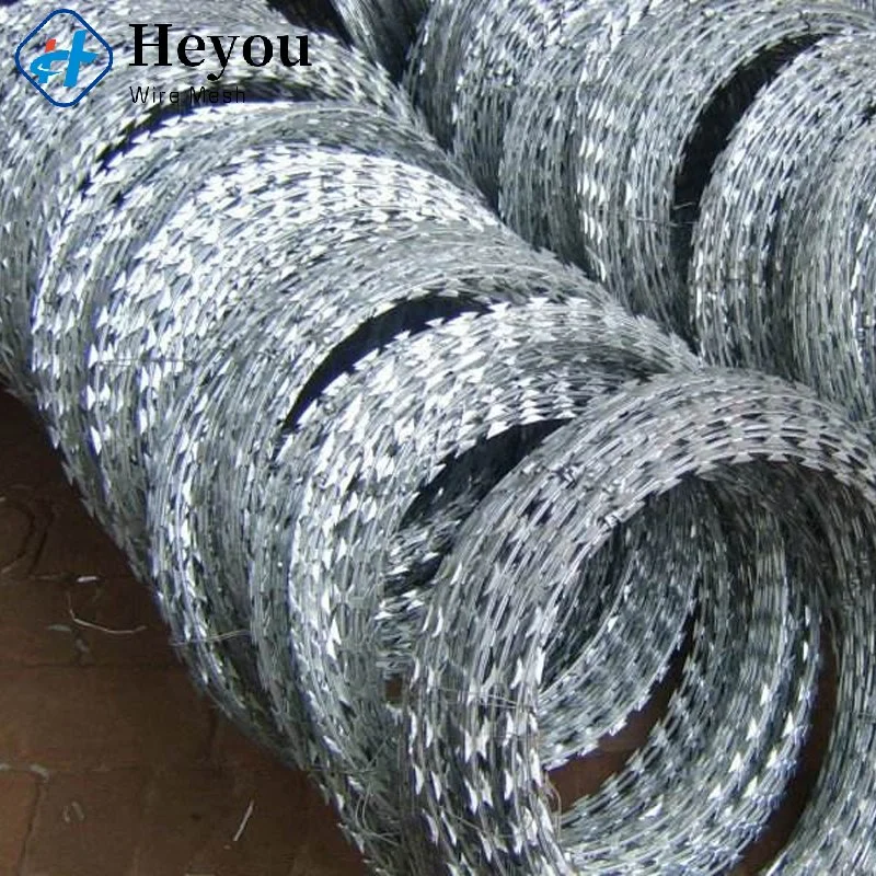 Spot Production High Tensile Galvanized Razor Sharp Steel Blade with Razor Blades Security Wire Fence Concertina Razor Wire Protecting Mesh, Fence Mesh