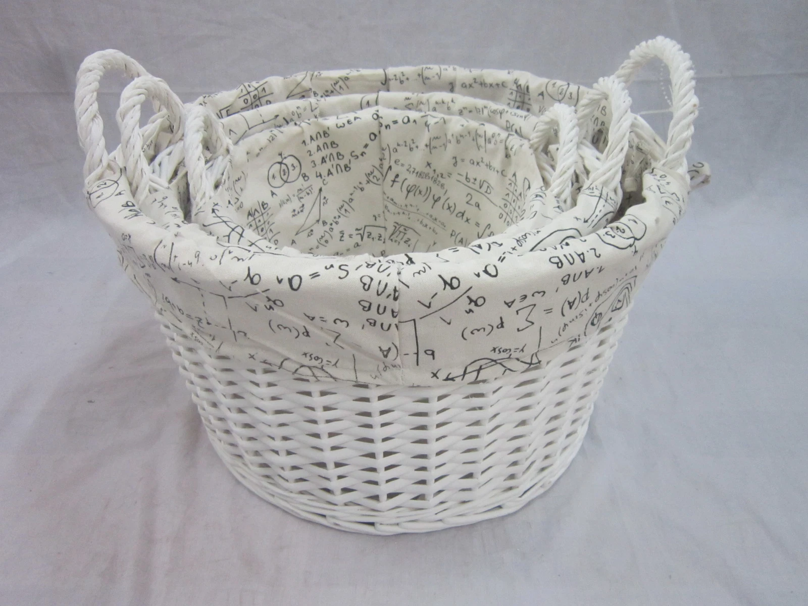 Christmas Decoration Set 3 Wicker Basket with Liner in Natural Color