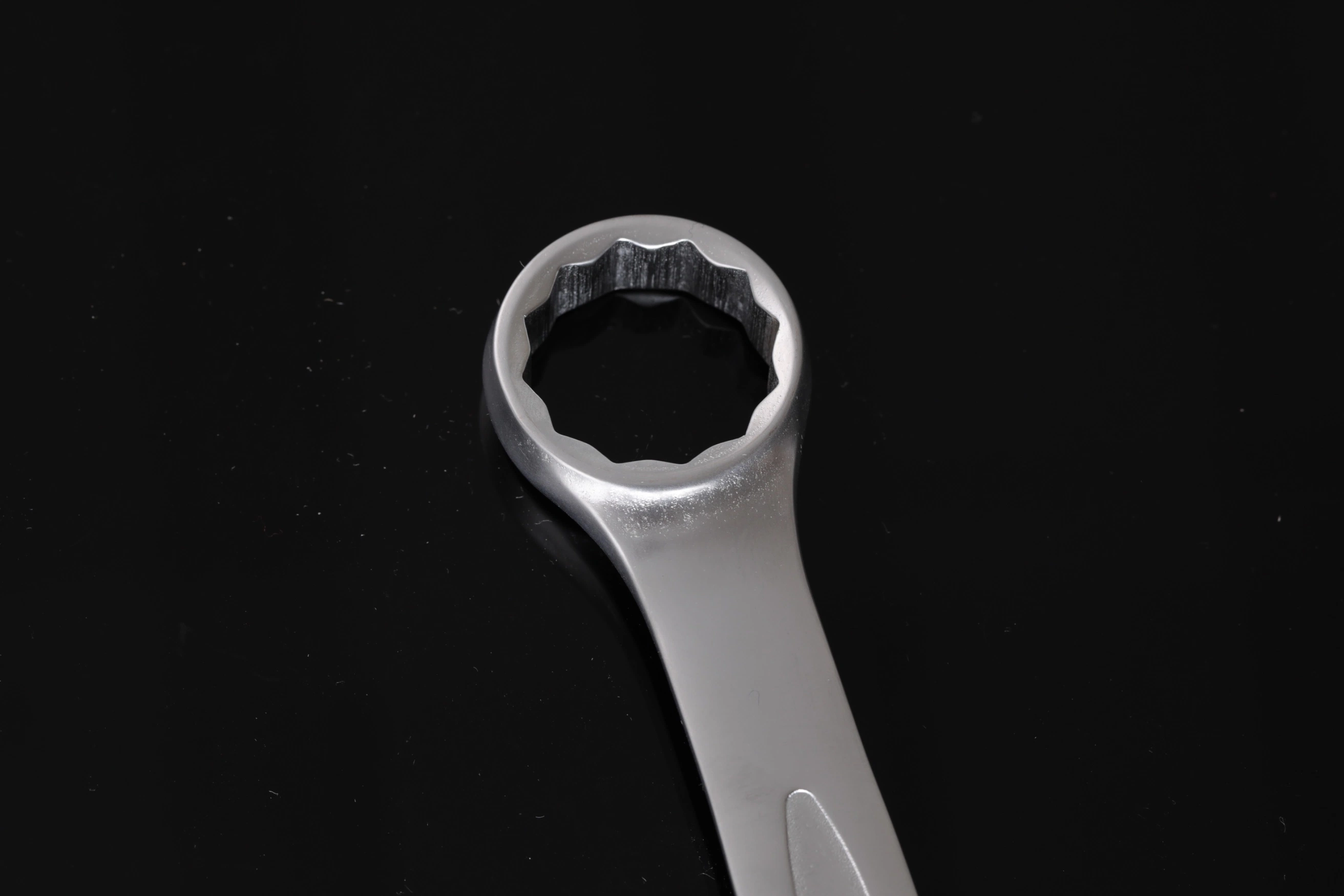 Combination Wrench/Open-Ring Spanner with Concave Bar Pattern