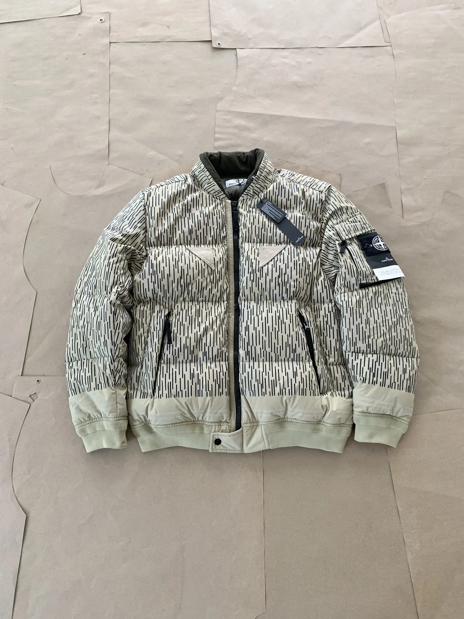 Dropshipping Stone Fashion Brand Winter Puffer Jacket Designer Coat Men Clothes