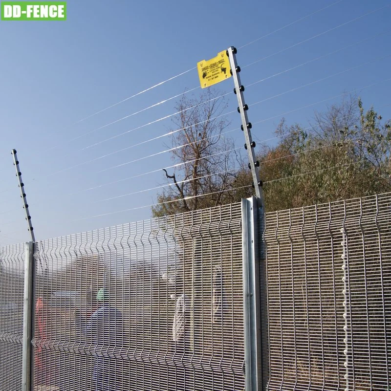 La sécurité d'impulsions haute tension des clôtures électriques Energizer barrière physique sur le fil de lignes de soutien pour la clôture électrique Jardin de Home Farm