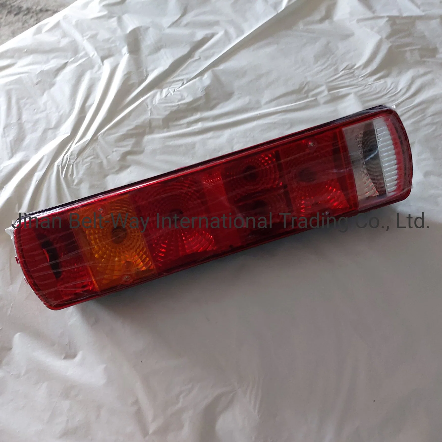 Sinotruk HOWO Truck Parts Truck Spare Parts Rear Lamp Wg9719810011