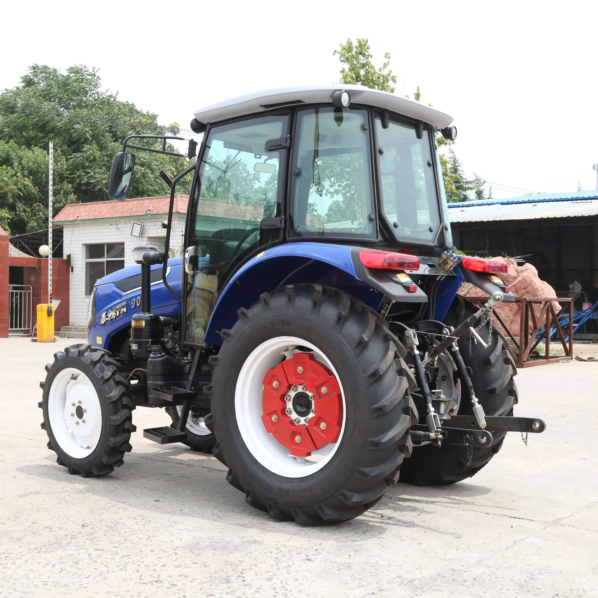 Agricultural Machinery Farm Tractor 90HP 4 Wd Tractor Matched with Loader /Back Hoe /Cultivator /Power Tiller