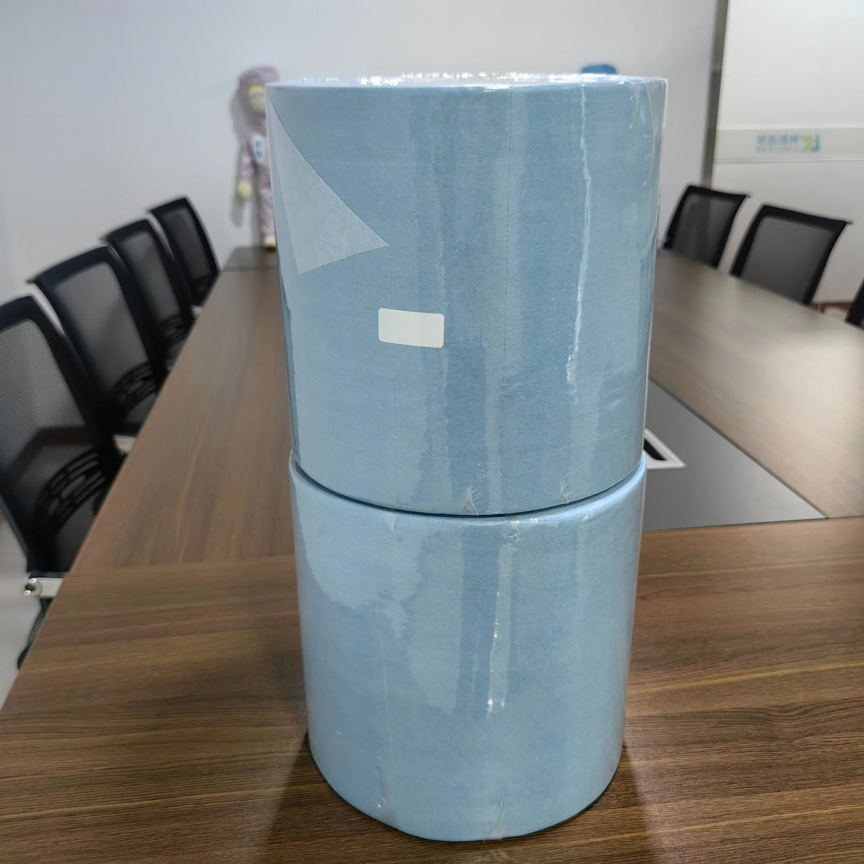 Industrial Rolls Wiping Disposable Blue Enhanced Cleanroom Paper