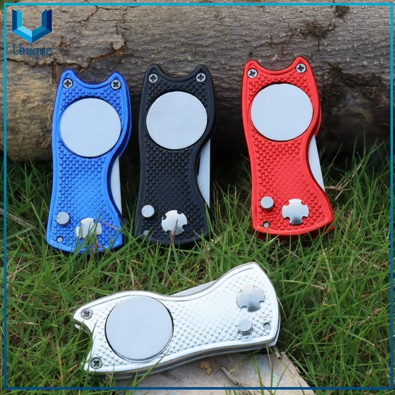 Campos de golf adaptado Switch blade escamoteable marcadores bola Divot Tool, Herramienta de reparación de Campo de Golf de logotipo personalizado Herramienta Divot