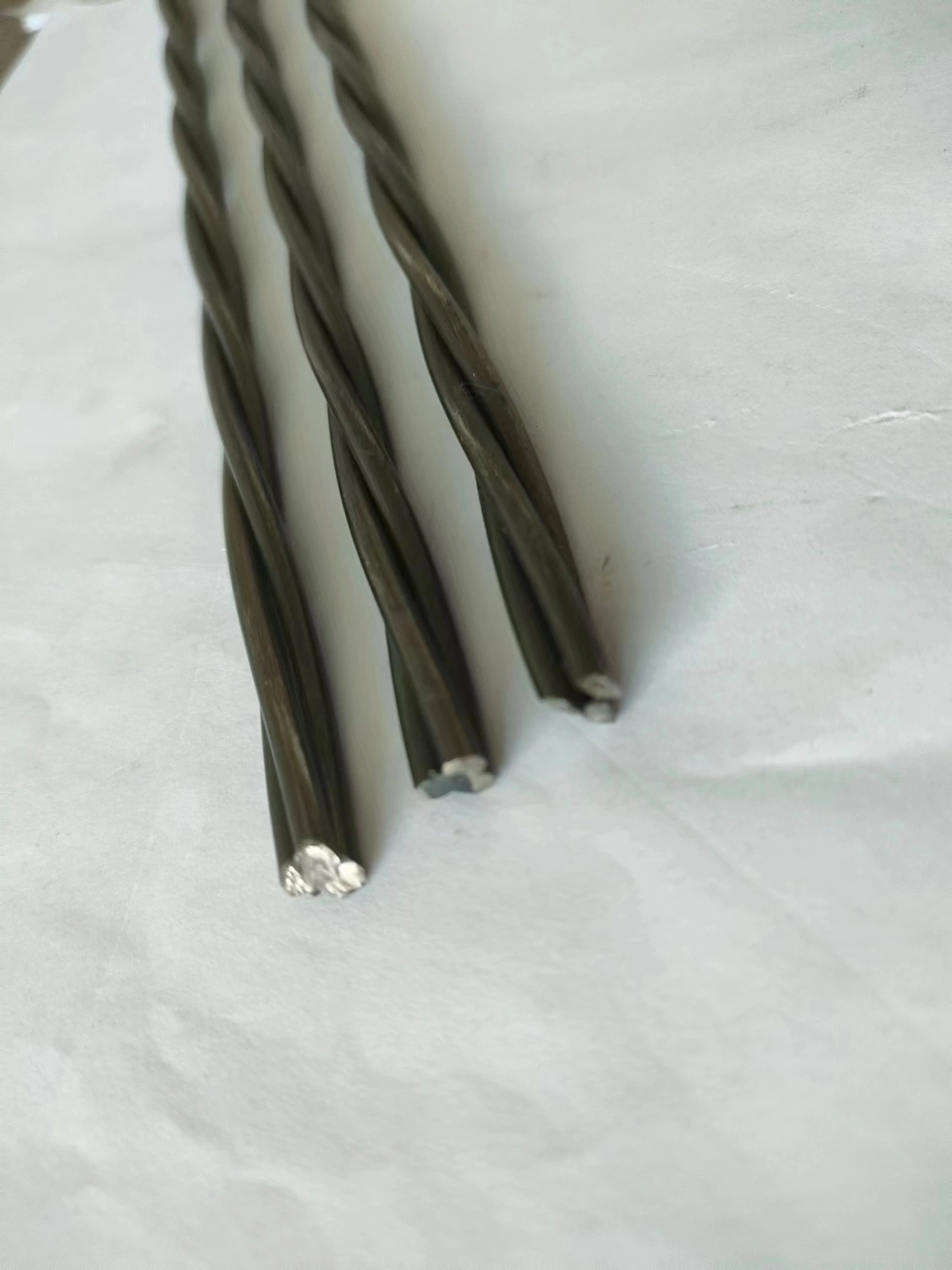 Fábrica Directamente Suministro 1X3 PC Cable Pretensado 4mm para Uva Postes de Jardín