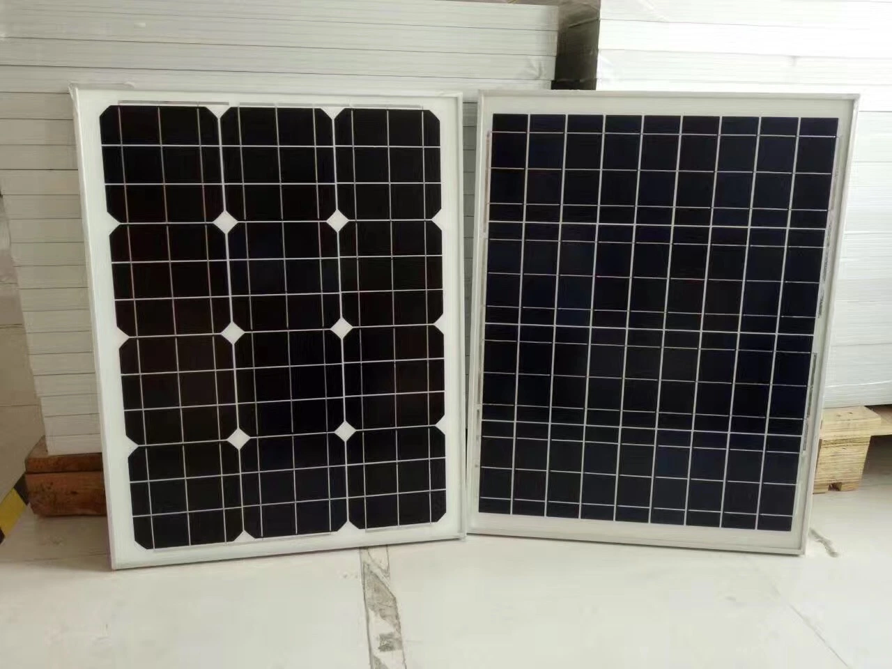 Panneau solaire pliable connecter des équipements