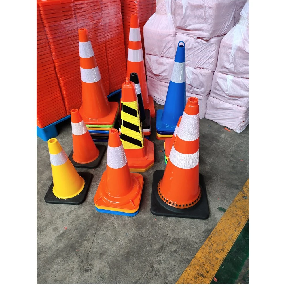 Universal Vehicle Road Safety Flexible Orange/Yellow/Red Reflective Soft PVC Plastic Reflective Traffic Road Cone/Cono/Barrier