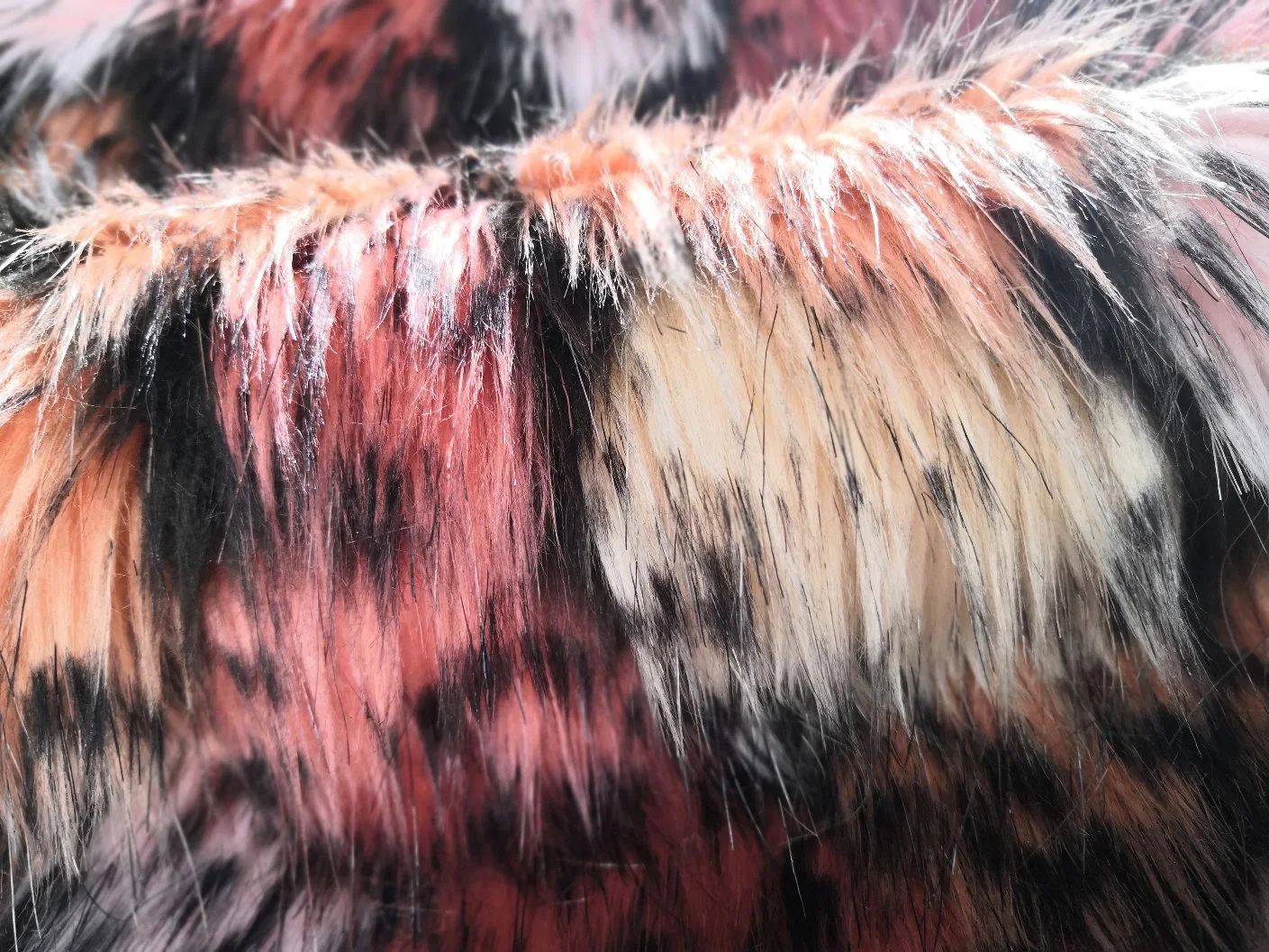 تقليد البوليستر الصينية faux Fur Leopard كومة من البلش الطويلة الحيوانات والبلش