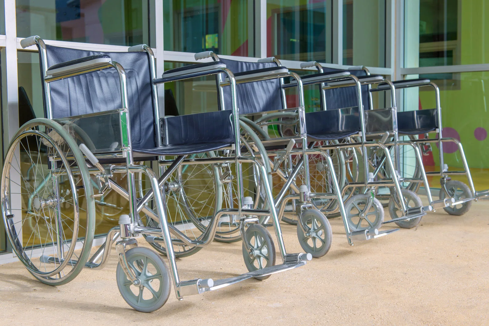 Ayuda a caminar Casa Enfermería Hospital Rollator Manual silla de ruedas de pie con Precio barato