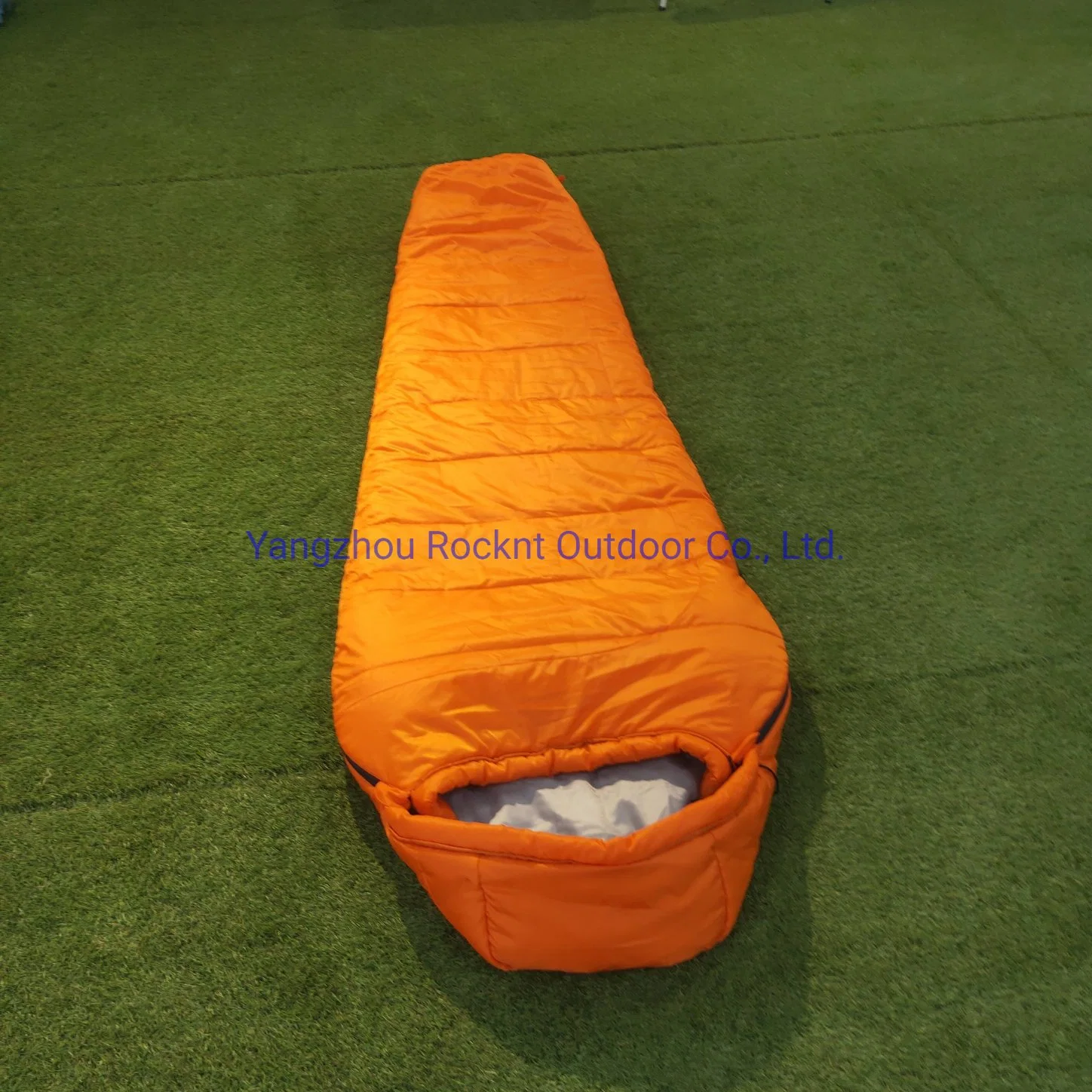 Synthetic Fibre Portable Sleeping Bag with Neck and Zip Baffle