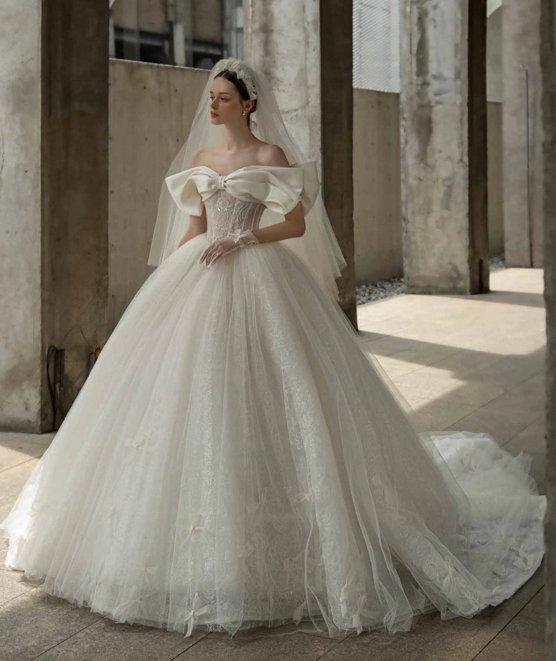 Bow off Shoulder Wedding Dresses Tulle Bridal Ball Gowns Bh21