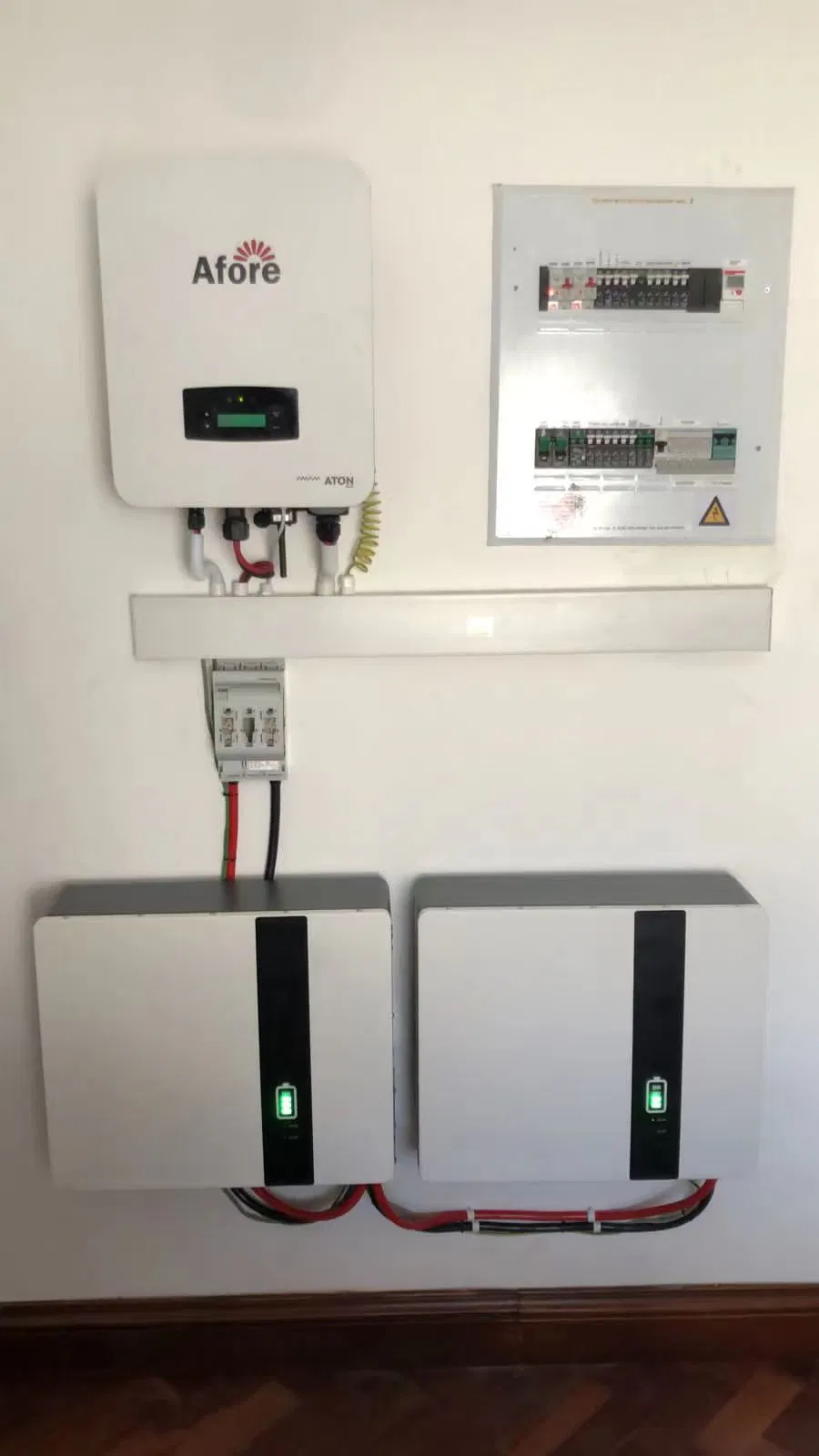 Tiefzyklus-BMS Niederspannung 51,2V 200Ah 5kwh Wand Lithium Powerwall Solar für Hrybrid System IP65 Wasserdicht Haus Solar Passender Deye-Wechselrichter Für Systembatterie