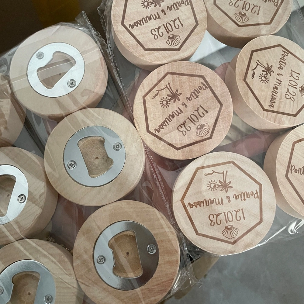 Custom Wholesale/Supplier Magnet Round Wood Bottle Opener Wooden Coaster