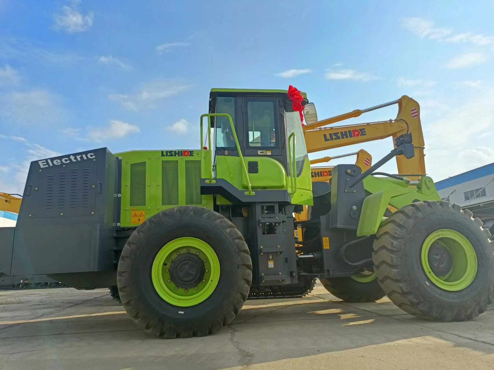 Medium sized loader,electric wheel loader