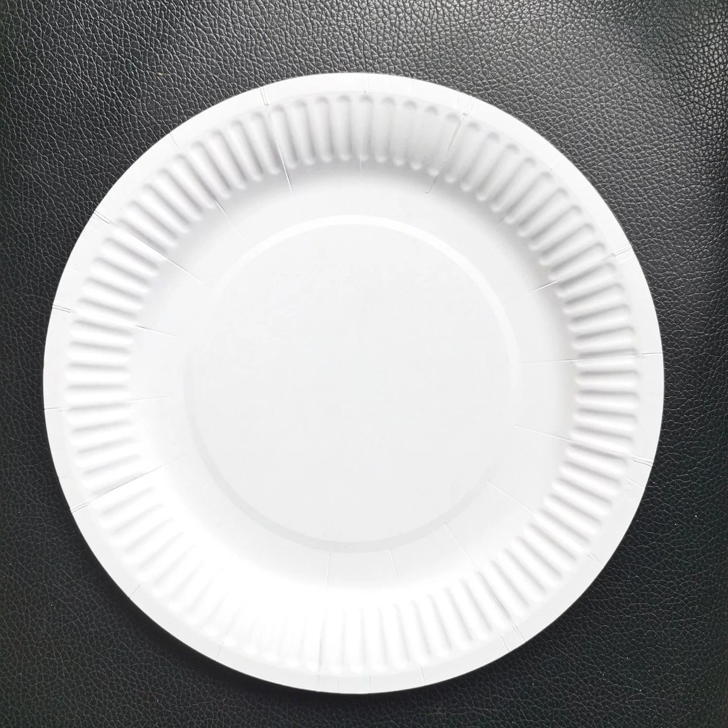 Disposable Biodegradable Colorful Holiday Decoration Round Plate Tableware