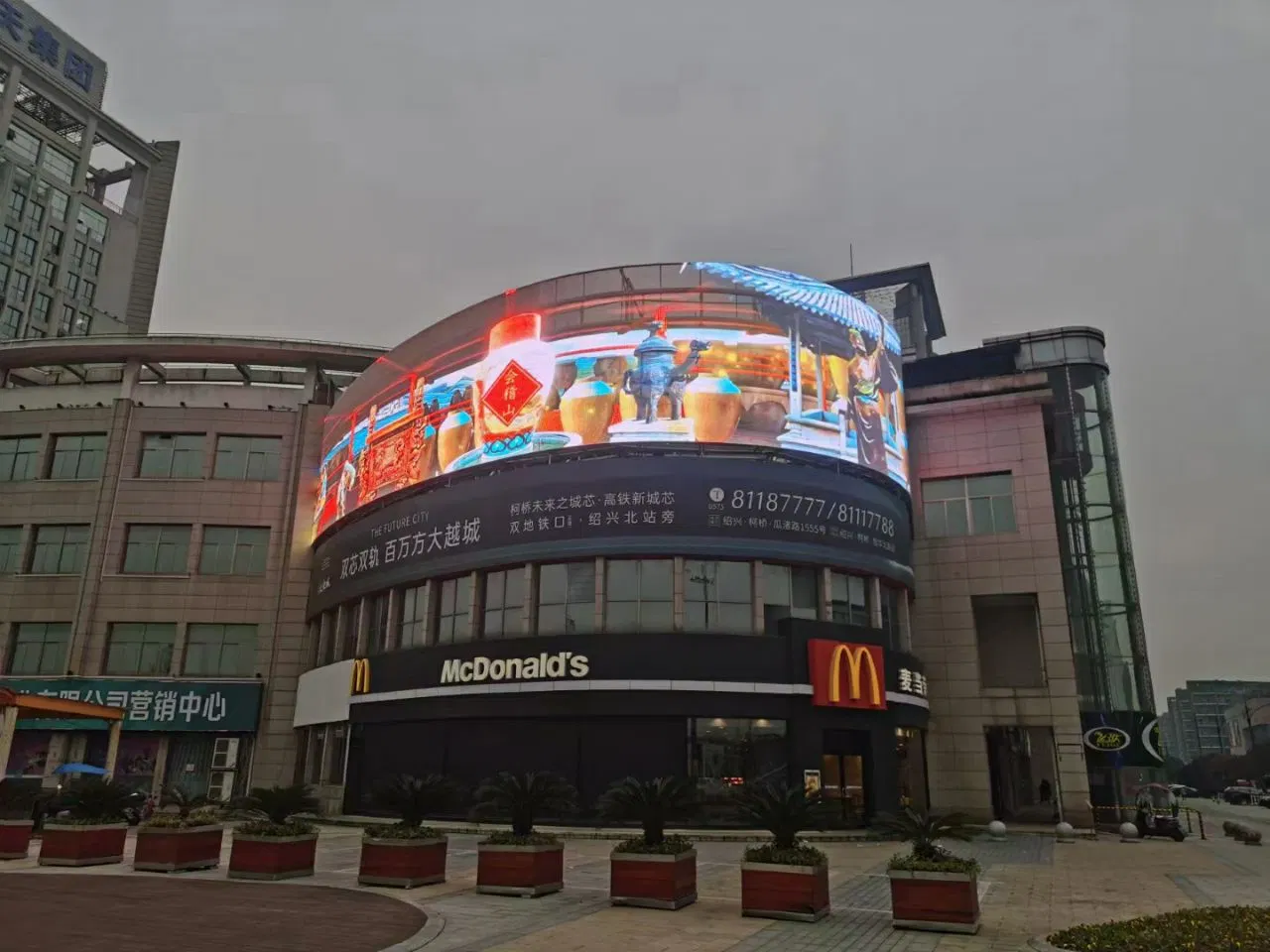 3D P8 Outdoor Pixel Pitch Advertising Mobile Fixed Billboard Video Wall Panel Price Replacement LED LCD TV Screen