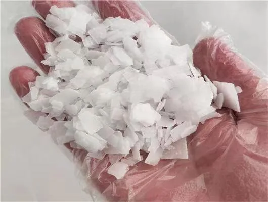 99% NaOH Perlas sodas cáusticas / Flakes fuerte hidróxido de sodio alcalino Para Textiles