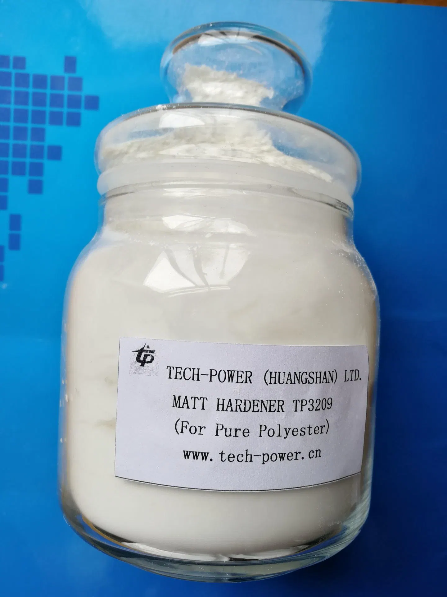 Pes/Tgic Exterior Durable Powder Coating Low Wax Containing Matting Agent