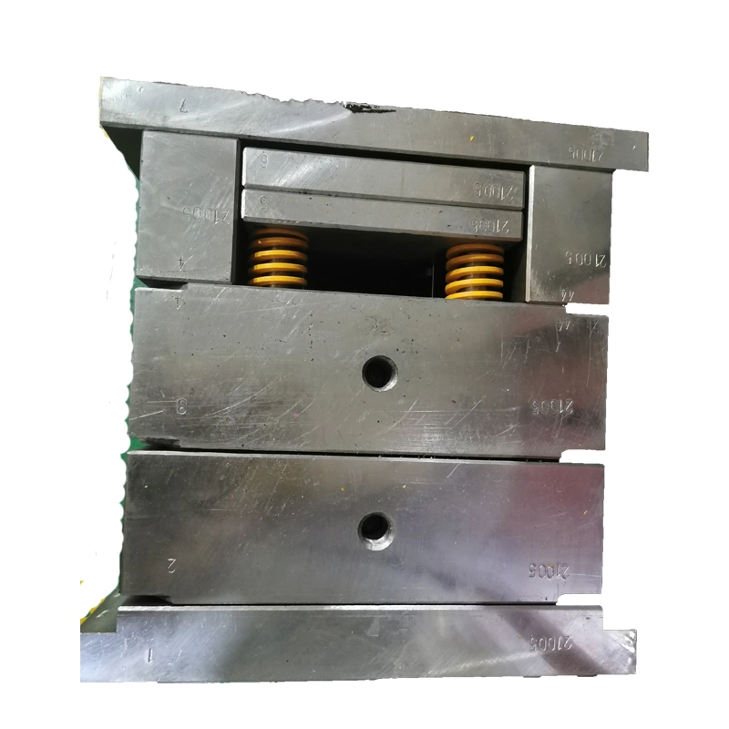 Customized Plastic Electrical/Table Fan Blade Injection Mould