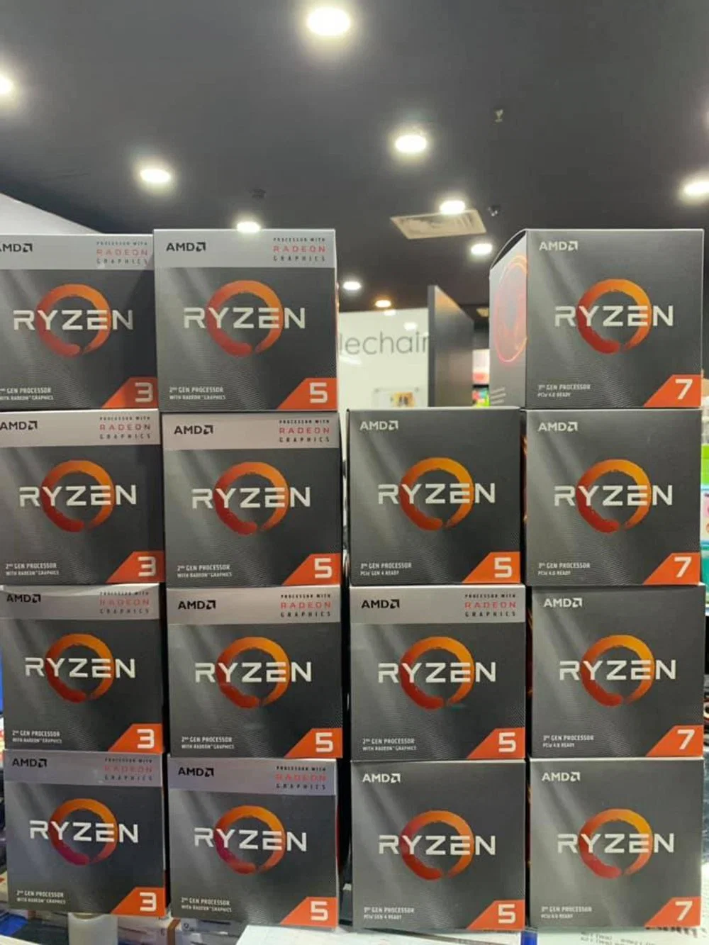 AMD Ryzen 3 3200g Desktop Processor 4 Cores 4.0 GHz Socket Am4 Computer CPU